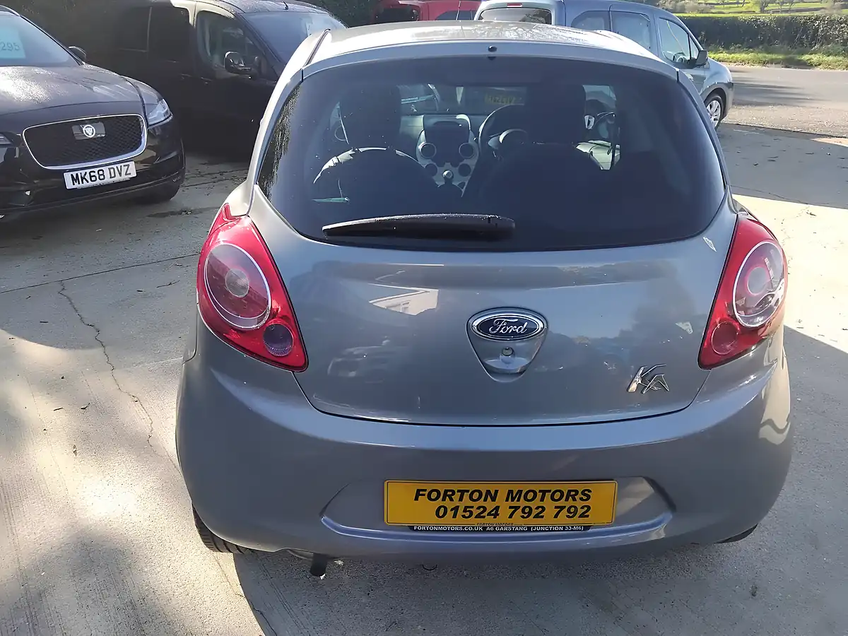 Used 2015 Ford Ka Zetec Silver - Interior and Exterior details 7