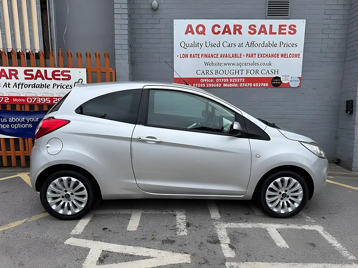 Used 2015 Ford Ka Zetec Silver - Interior and Exterior details 8