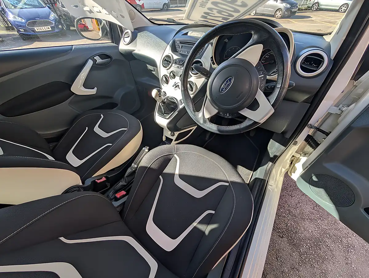 Used 2015 Ford Ka Zetec White Edition White - Interior and Exterior details 12