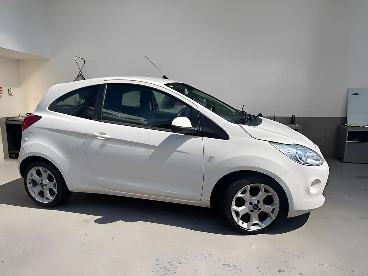Used 2015 Ford Ka Zetec White - Front View