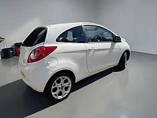 Used 2015 Ford Ka Zetec White - Interior and Exterior details 4