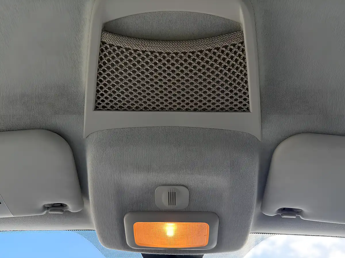Used 2015 Ford Ka Zetec White - Interior and Exterior details 16
