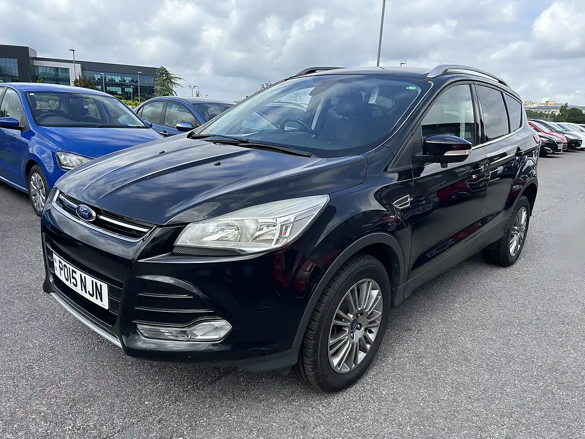 Used 2015 Ford Kuga Black - Interior and Exterior details 3
