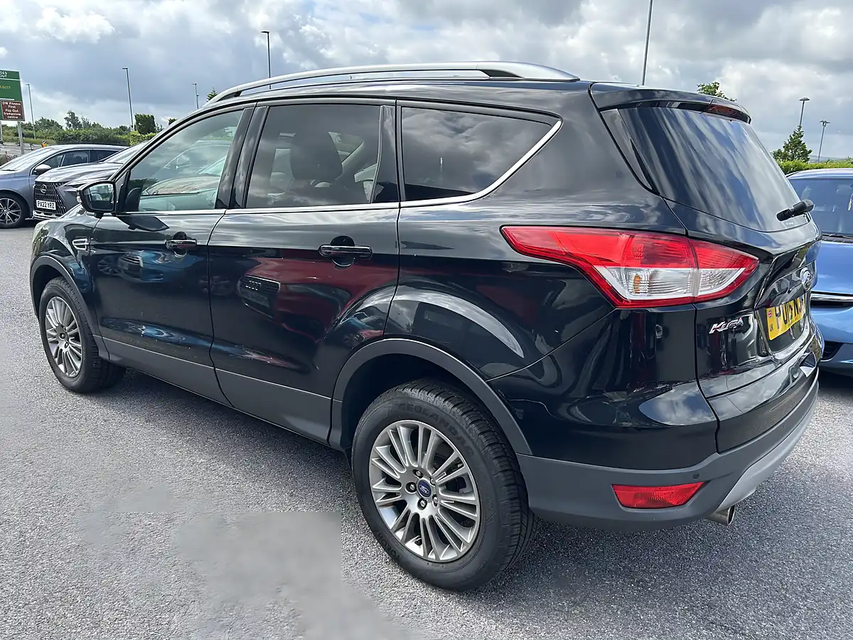 Used 2015 Ford Kuga Black - Interior and Exterior details 4