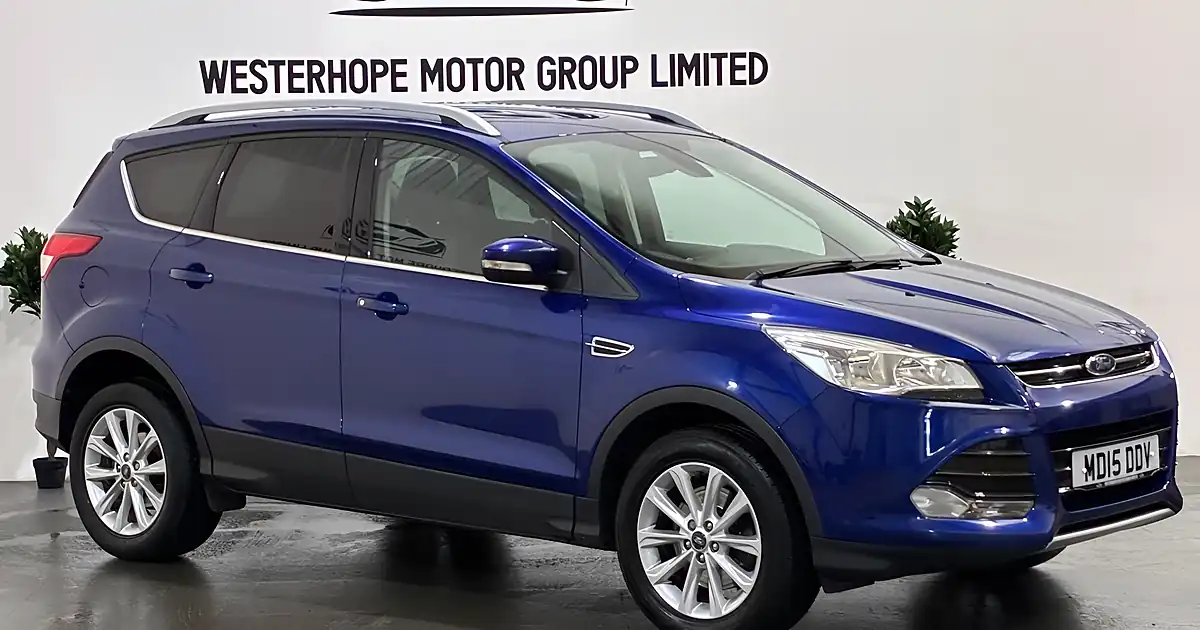 Used 2015 Ford Kuga Titanium 2WD Blue - Front View