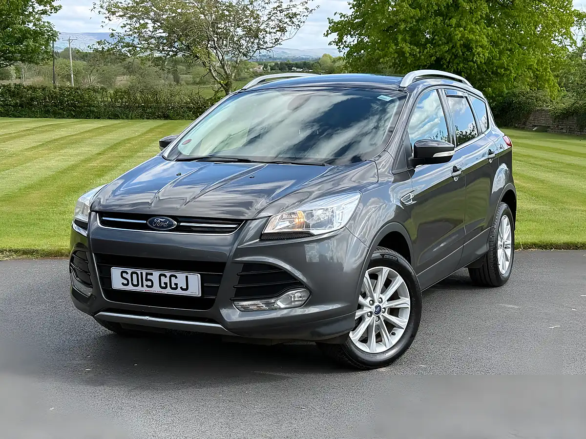 Used 2015 Ford Kuga Titanium 2WD Grey - Interior and Exterior details 3