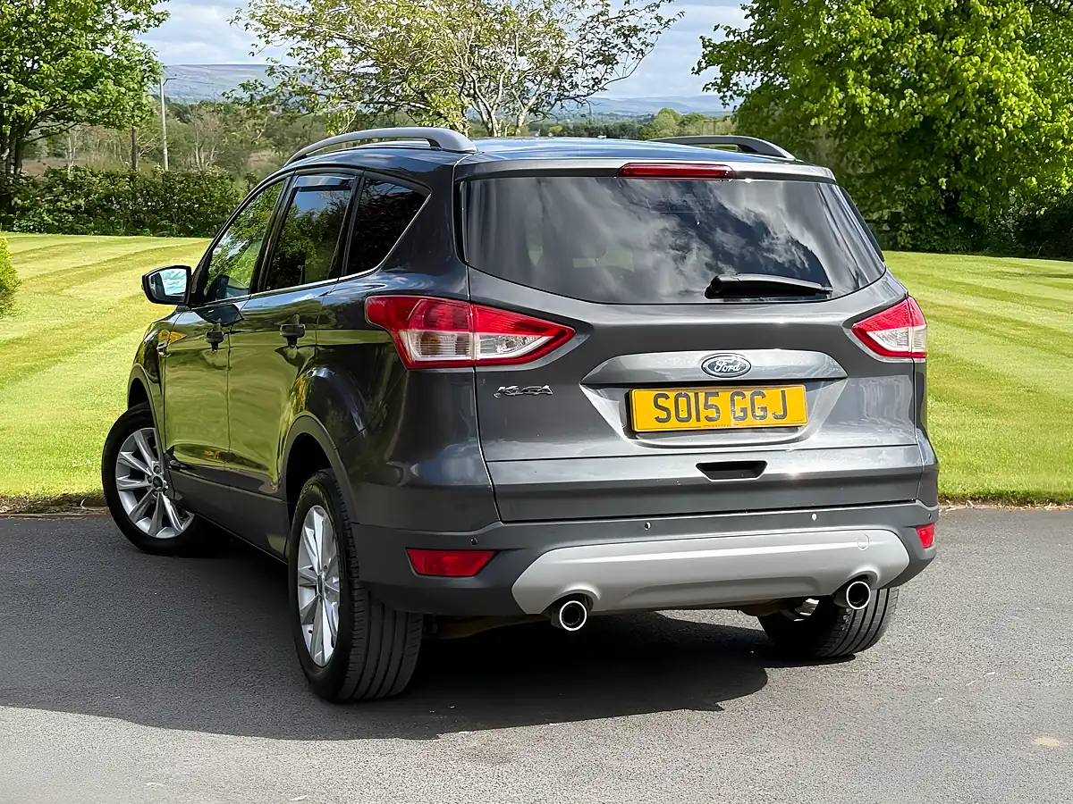Used 2015 Ford Kuga Titanium 2WD Grey - Interior and Exterior details 6