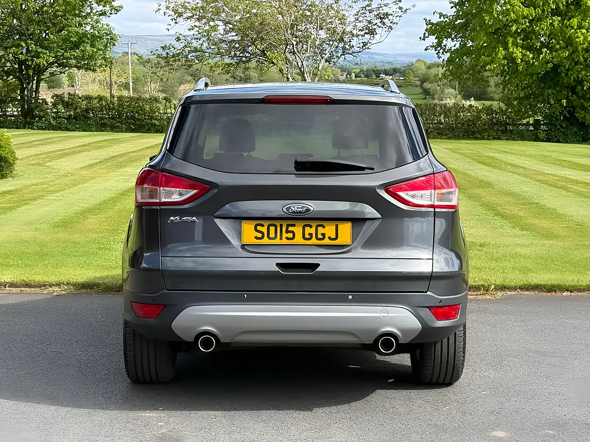 Used 2015 Ford Kuga Titanium 2WD Grey - Interior and Exterior details 8