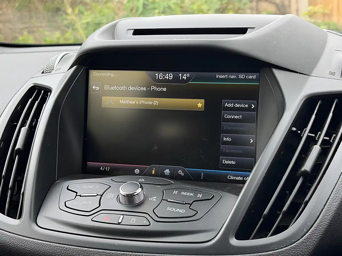 Used 2015 Ford Kuga Titanium Black - Interior and Exterior details 14