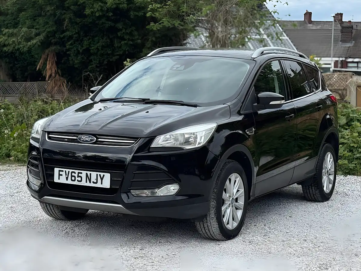 Used 2015 Ford Kuga Titanium Black - Interior and Exterior details 6