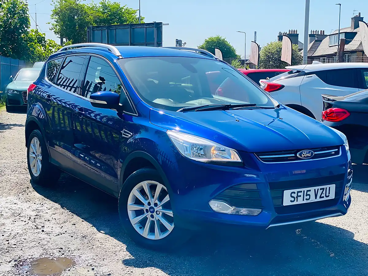 Used 2015 Ford Kuga Titanium Blue - Front View