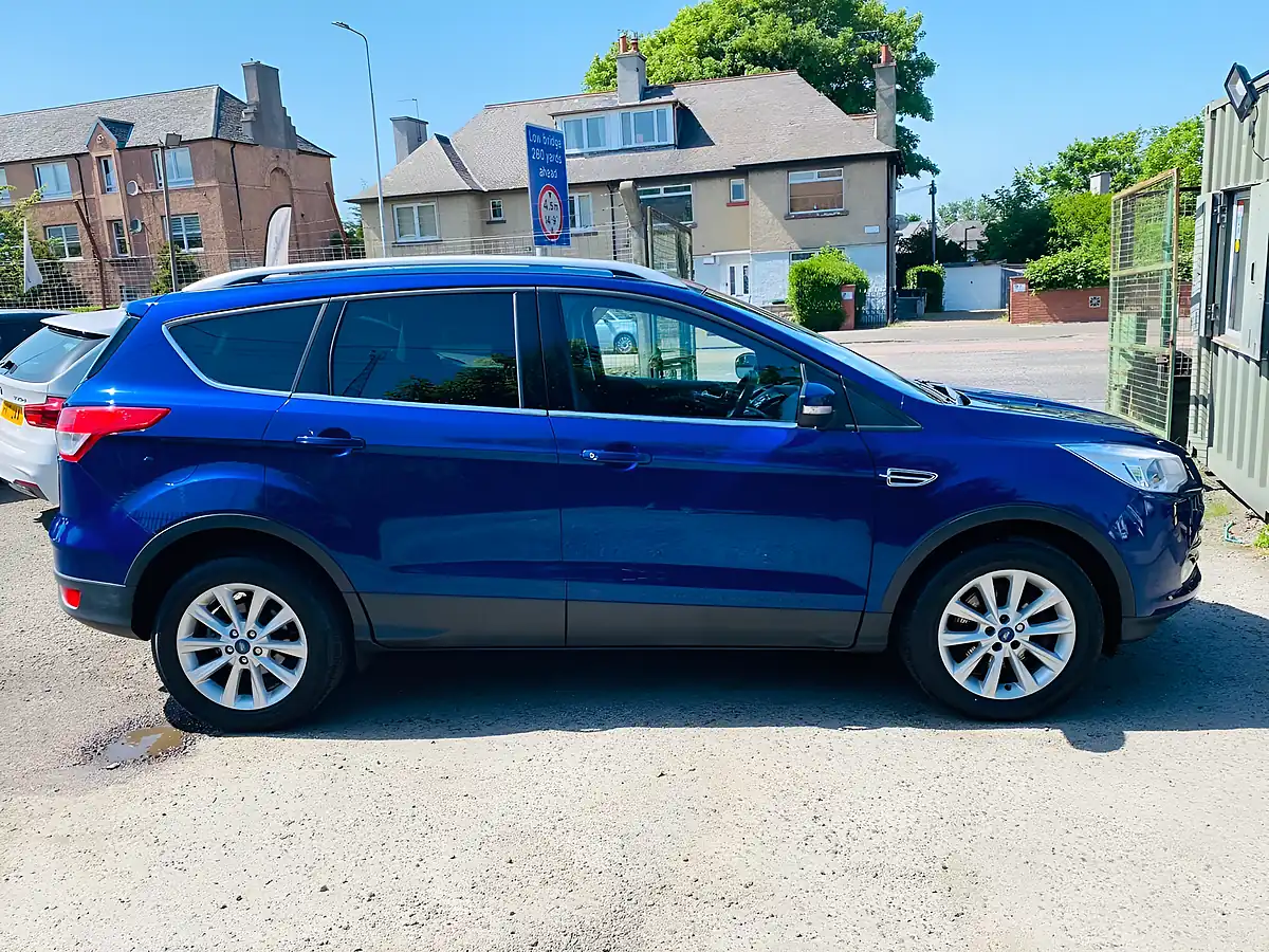 Used 2015 Ford Kuga Titanium Blue - Interior and Exterior details 10