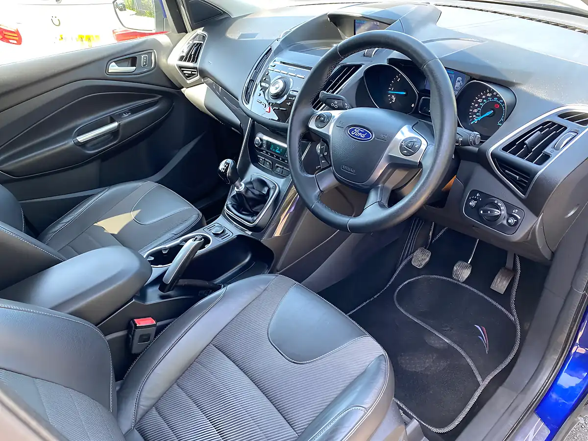 Used 2015 Ford Kuga Titanium Blue - Interior and Exterior details 15