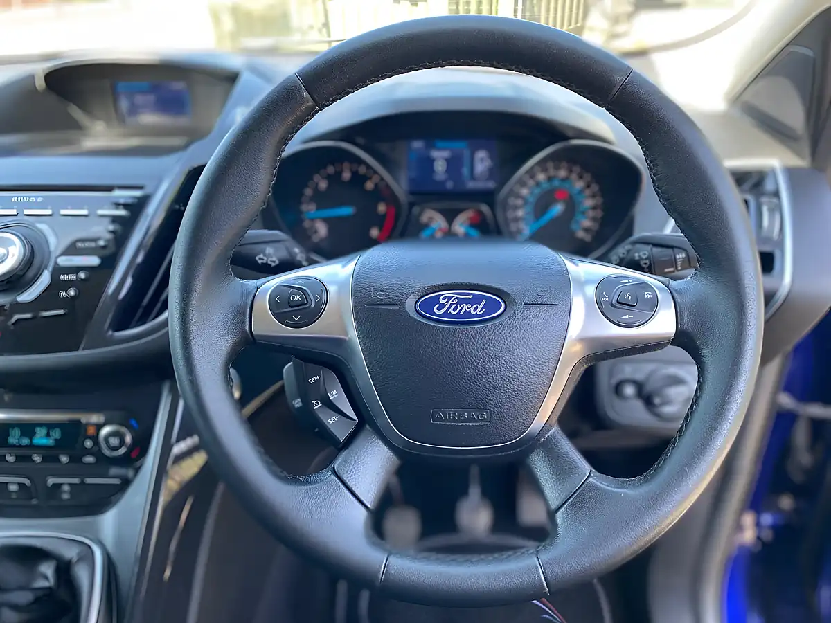 Used 2015 Ford Kuga Titanium Blue - Interior and Exterior details 17