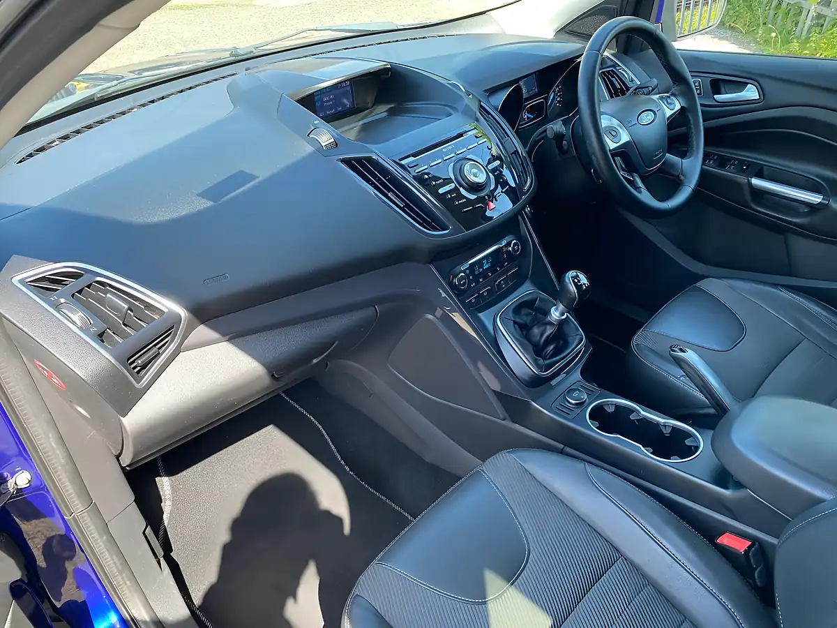 Used 2015 Ford Kuga Titanium Blue - Interior and Exterior details 5