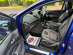 Used 2015 Ford Kuga Titanium Blue - Interior and Exterior details 3