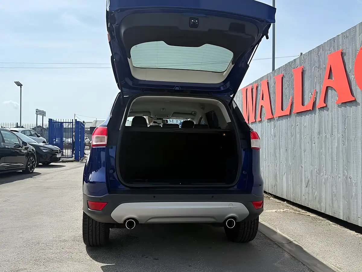 Used 2015 Ford Kuga Titanium Blue - Interior and Exterior details 16