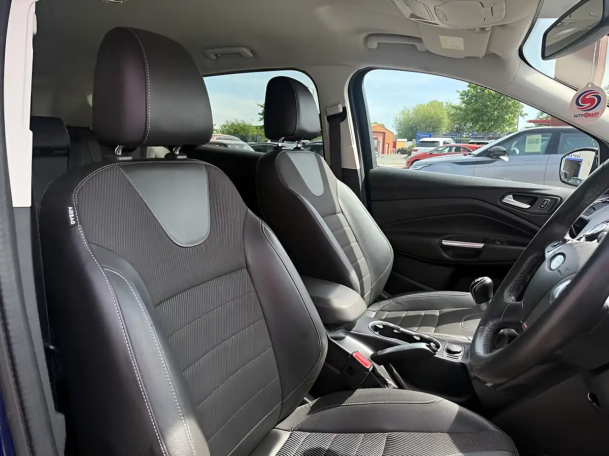 Used 2015 Ford Kuga Titanium Blue - Interior and Exterior details 18