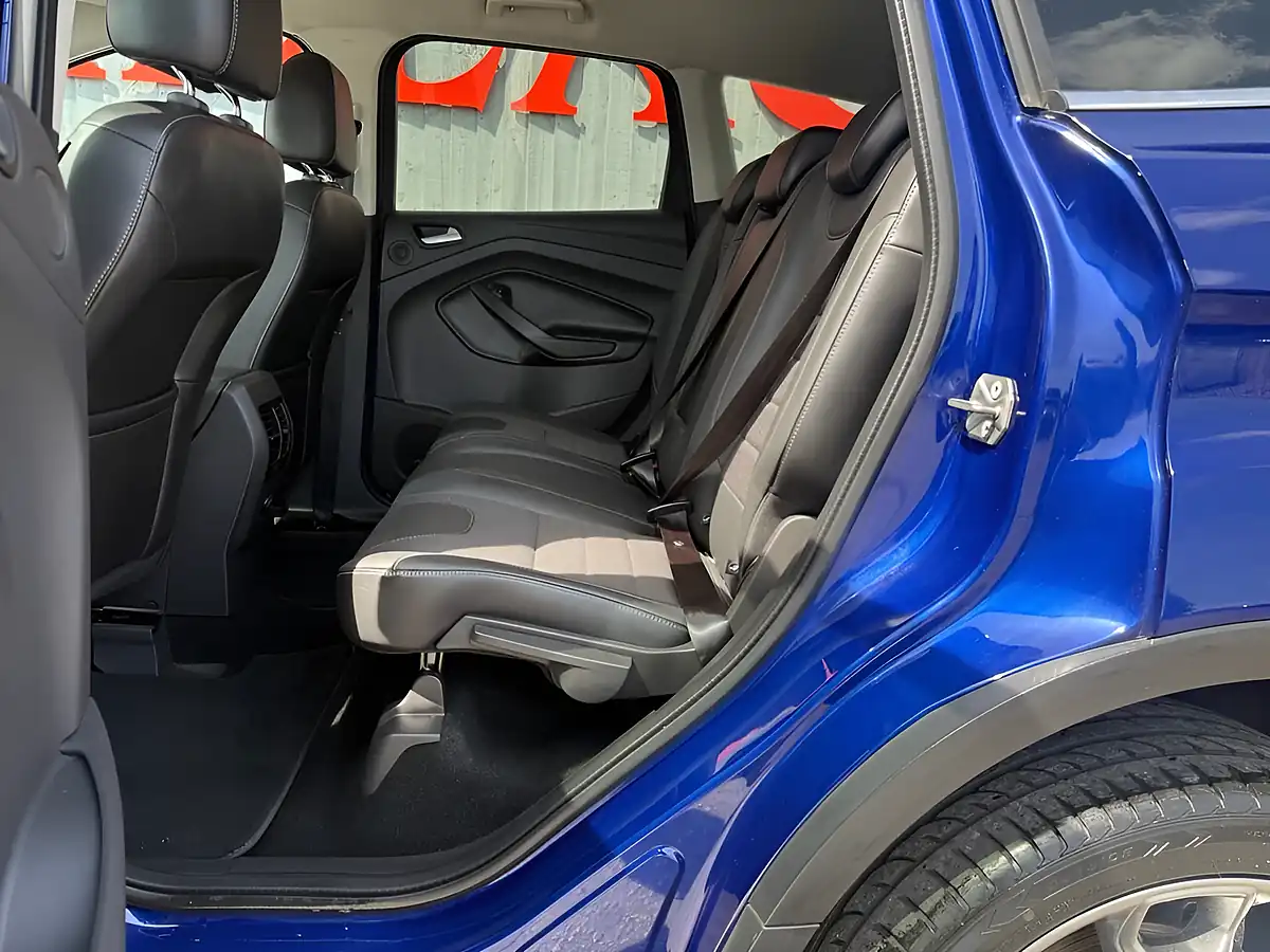 Used 2015 Ford Kuga Titanium Blue - Interior and Exterior details 3