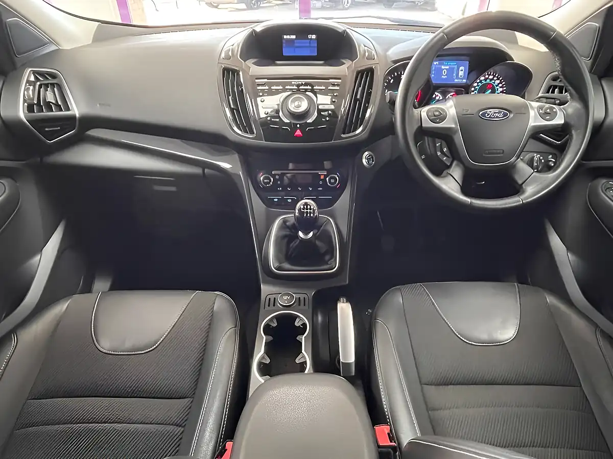 Used 2015 Ford Kuga Titanium Deep Impact Blue - Interior and Exterior details 4