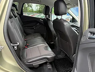 Used 2015 Ford Kuga Titanium Green - Interior and Exterior details 13