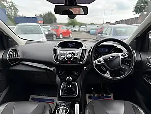 Used 2015 Ford Kuga Titanium Green - Interior and Exterior details 14
