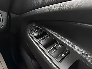 Used 2015 Ford Kuga Titanium Green - Interior and Exterior details 16