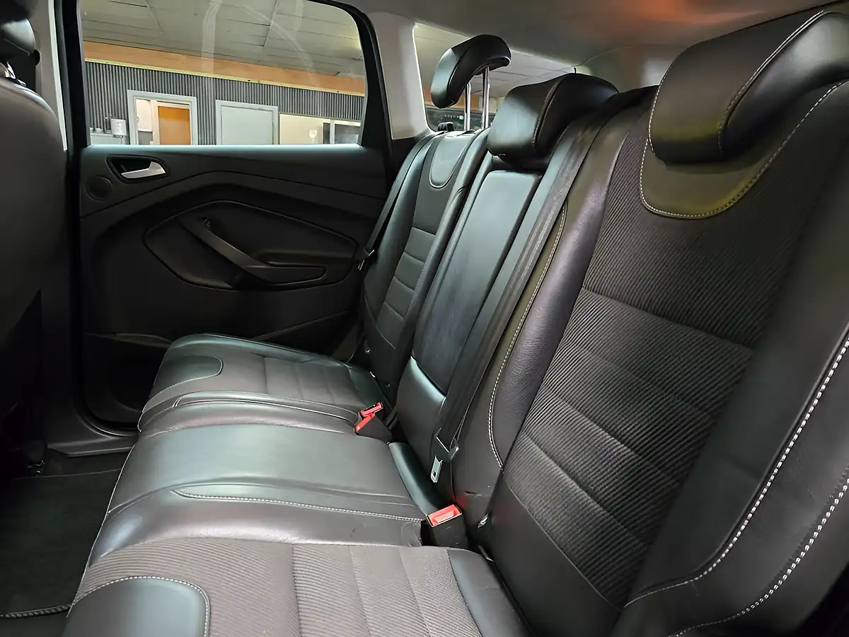 Used 2015 Ford Kuga Titanium Grey - Interior and Exterior details 12