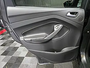 Used 2015 Ford Kuga Titanium Grey - Interior and Exterior details 13