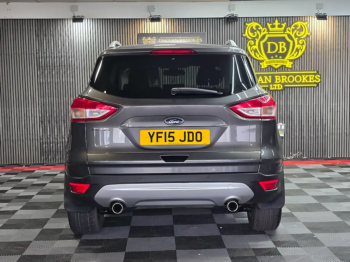 Used 2015 Ford Kuga Titanium Grey - Interior and Exterior details 4