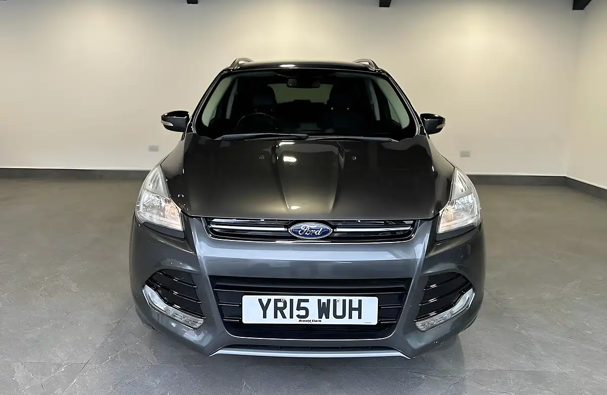 Used 2015 Ford Kuga Titanium Grey - Interior and Exterior details 8