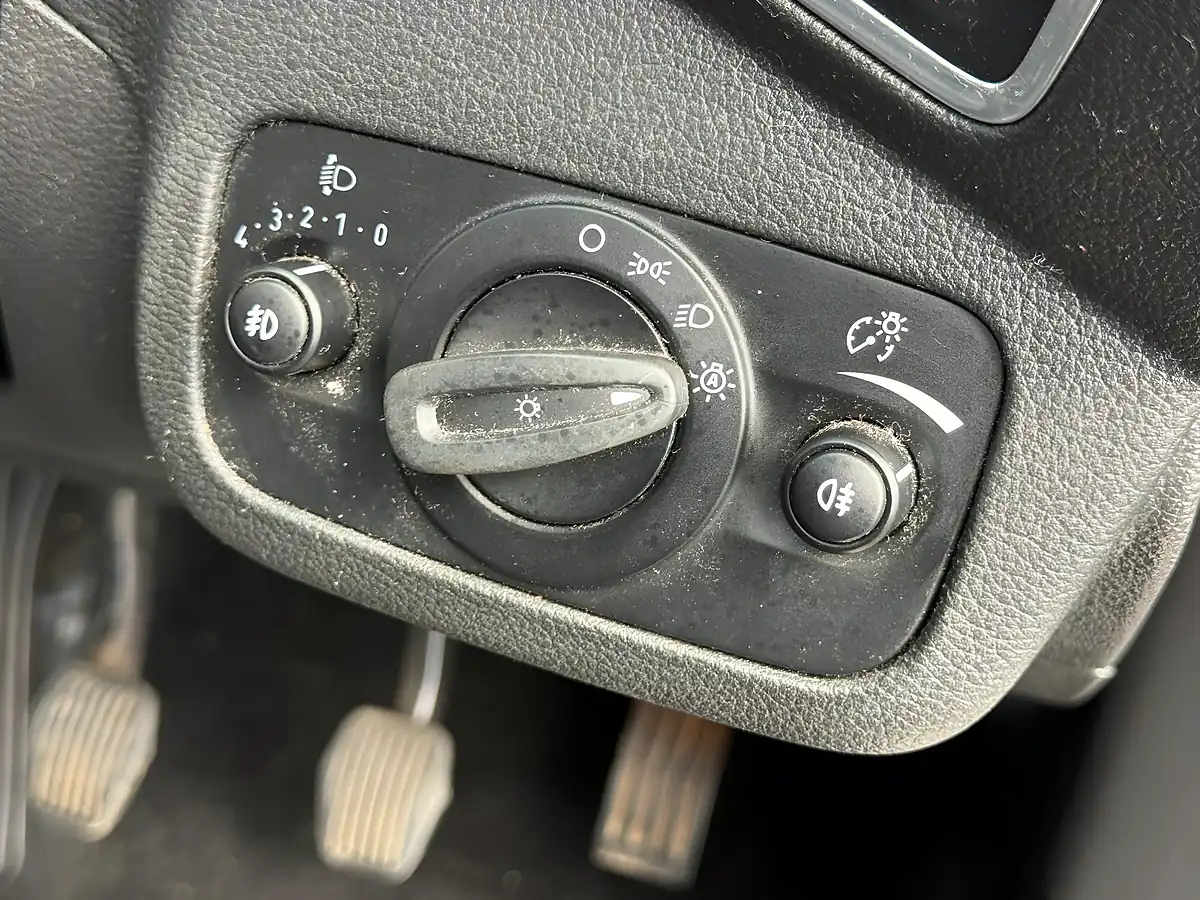Used 2015 Ford Kuga Titanium Grey - Interior and Exterior details 20