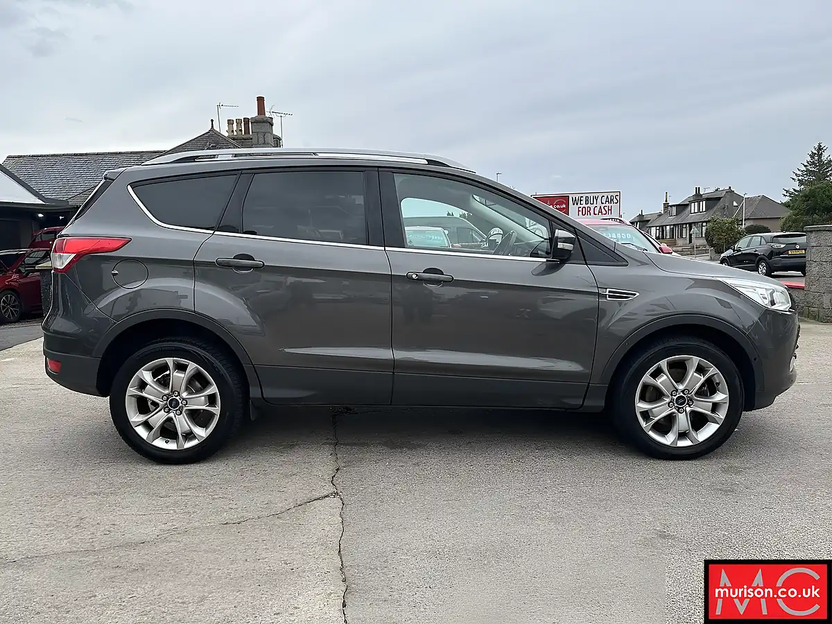 Used 2015 Ford Kuga Titanium Grey - Interior and Exterior details 5