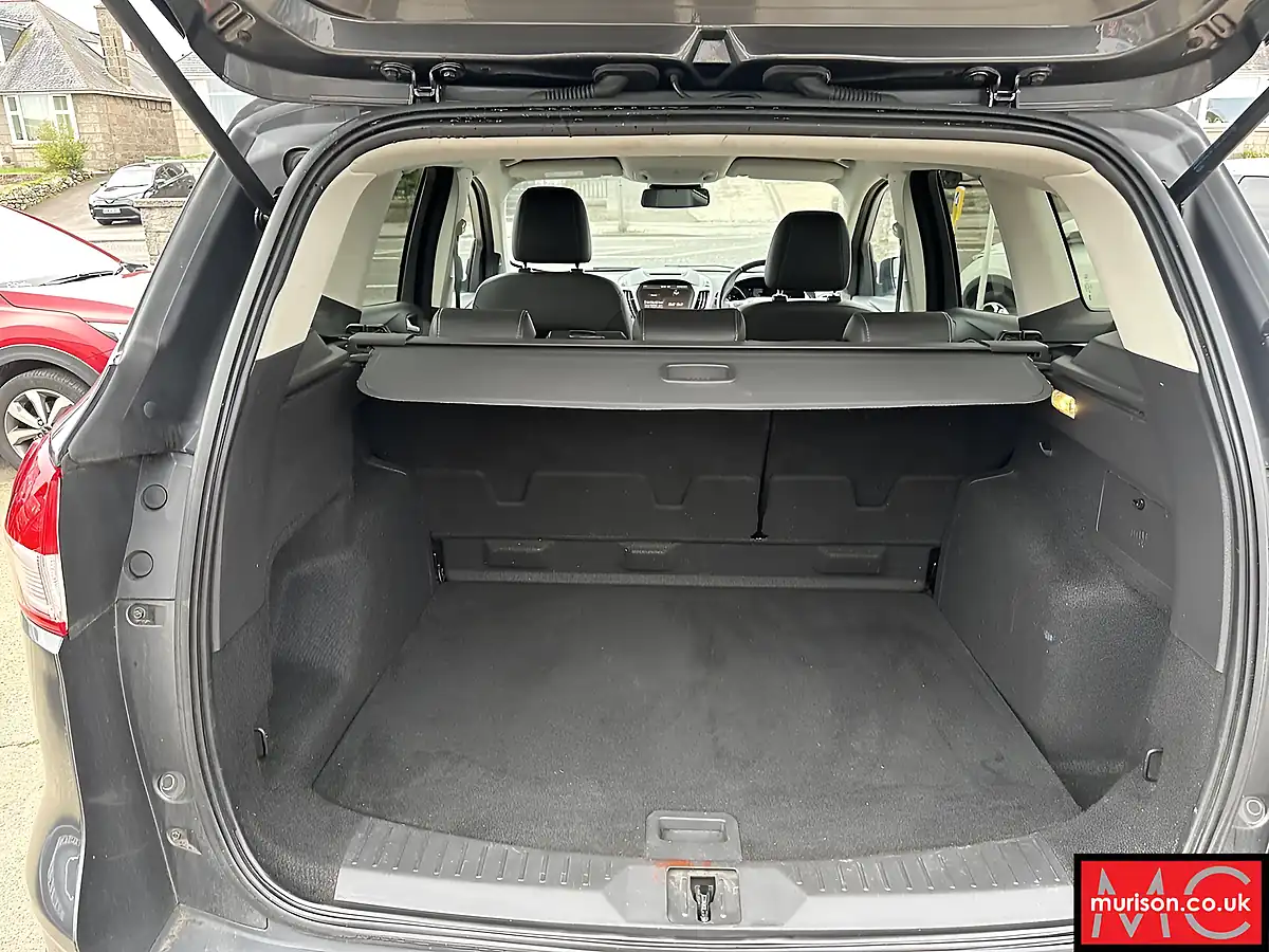 Used 2015 Ford Kuga Titanium Grey - Interior and Exterior details 9