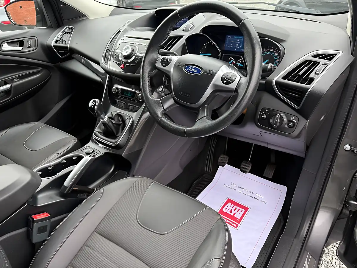 Used 2015 Ford Kuga Titanium Grey - Interior and Exterior details 6