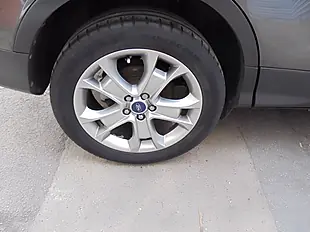 Used 2015 Ford Kuga Titanium Grey - Interior and Exterior details 16