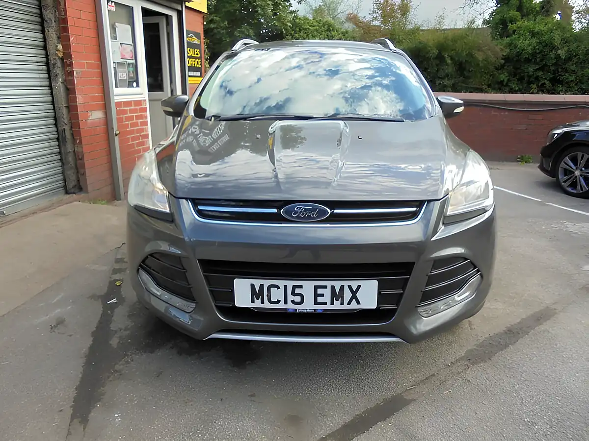 Used 2015 Ford Kuga Titanium Grey - Interior and Exterior details 3