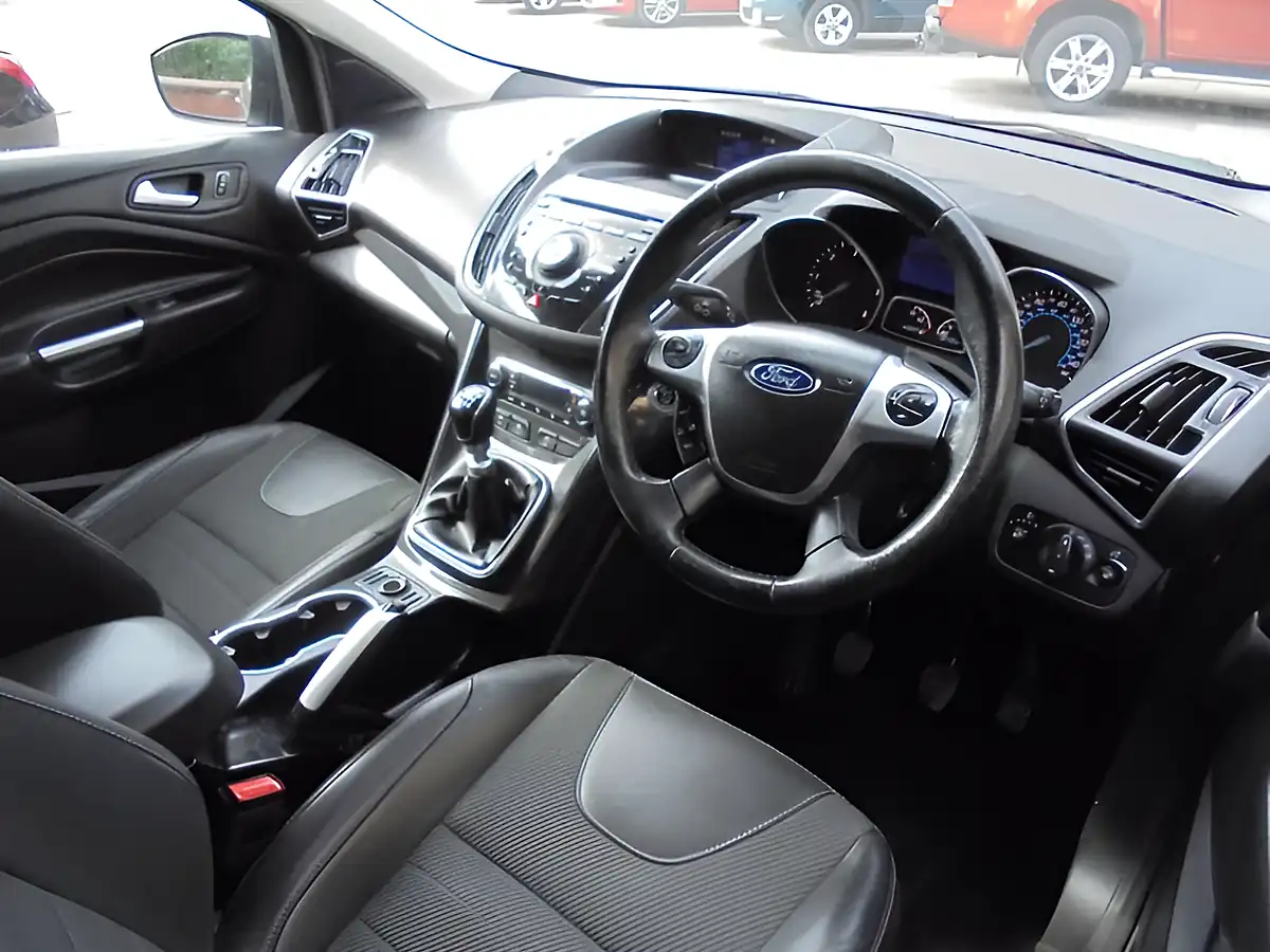 Used 2015 Ford Kuga Titanium Grey - Interior and Exterior details 7