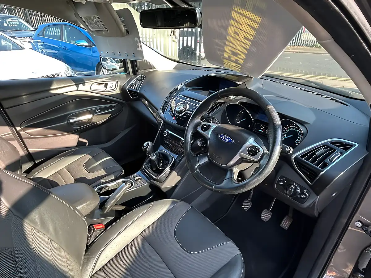 Used 2015 Ford Kuga Titanium Grey - Interior and Exterior details 10