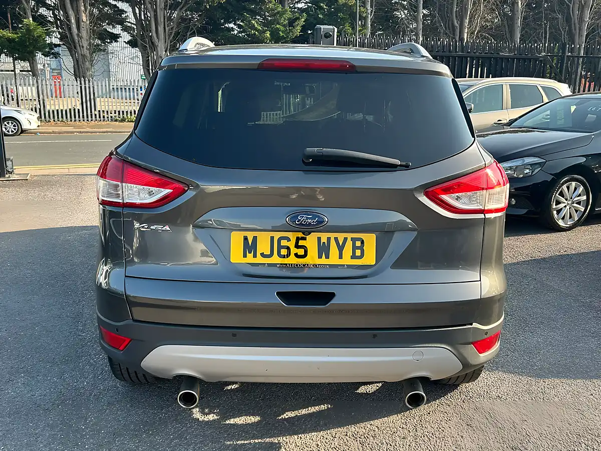 Used 2015 Ford Kuga Titanium Grey - Interior and Exterior details 5