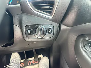 Used 2015 Ford Kuga Titanium Red - Interior and Exterior details 17