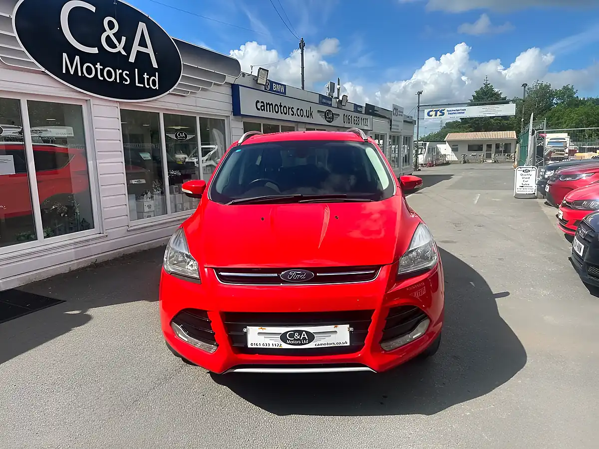 Used 2015 Ford Kuga Titanium Red - Interior and Exterior details 2