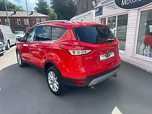 Used 2015 Ford Kuga Titanium Red - Interior and Exterior details 5