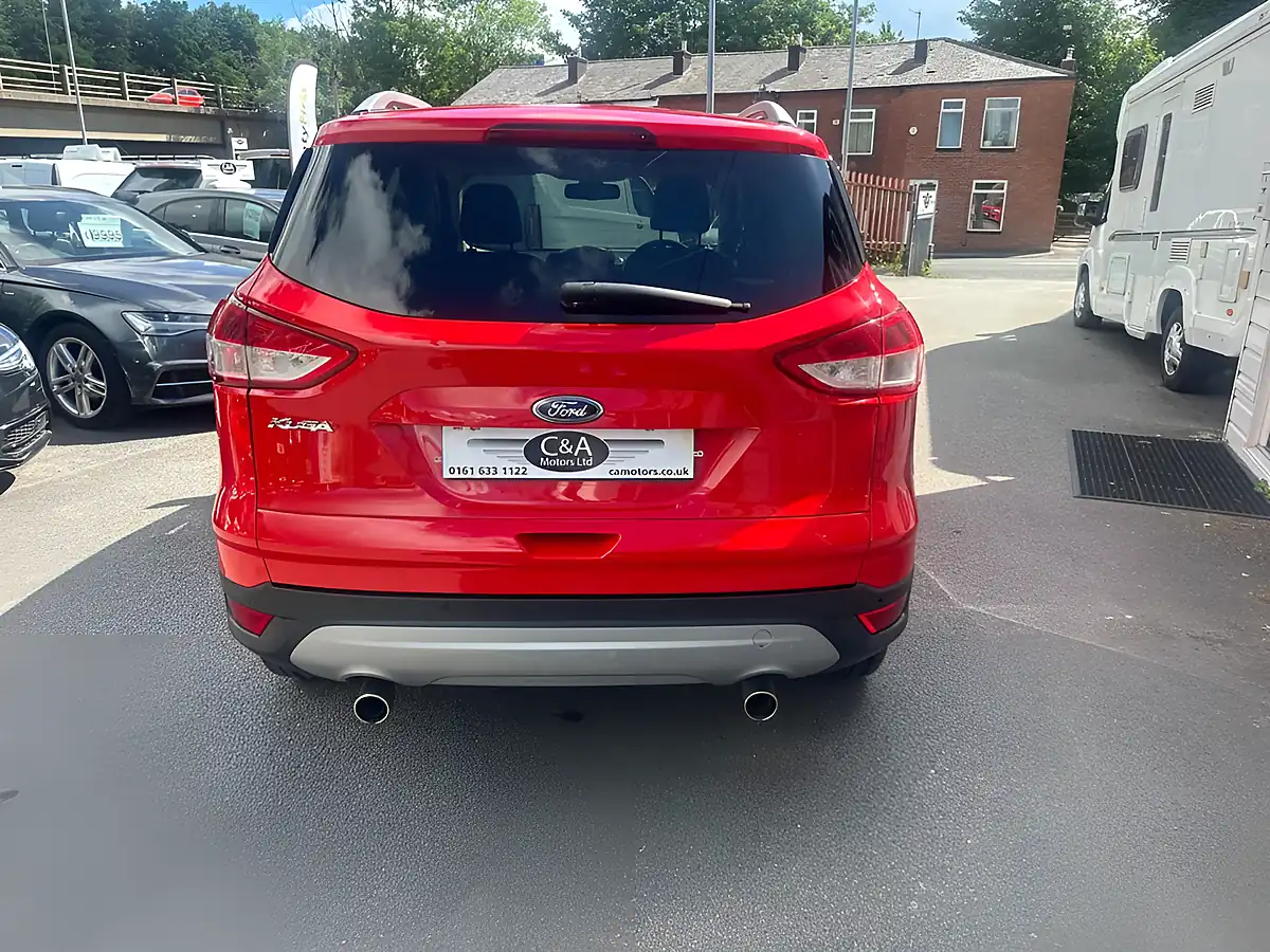 Used 2015 Ford Kuga Titanium Red - Interior and Exterior details 6