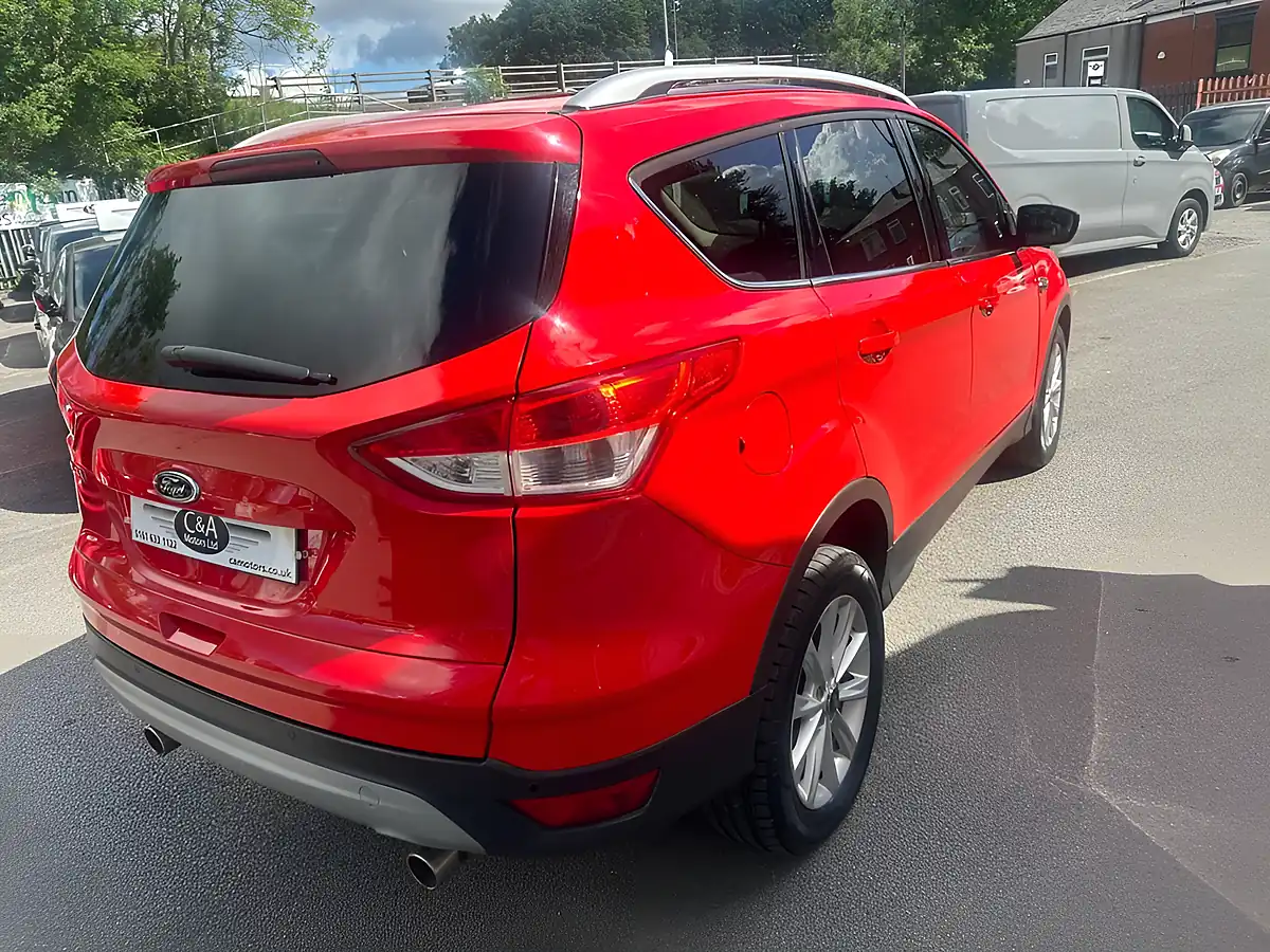 Used 2015 Ford Kuga Titanium Red - Interior and Exterior details 7