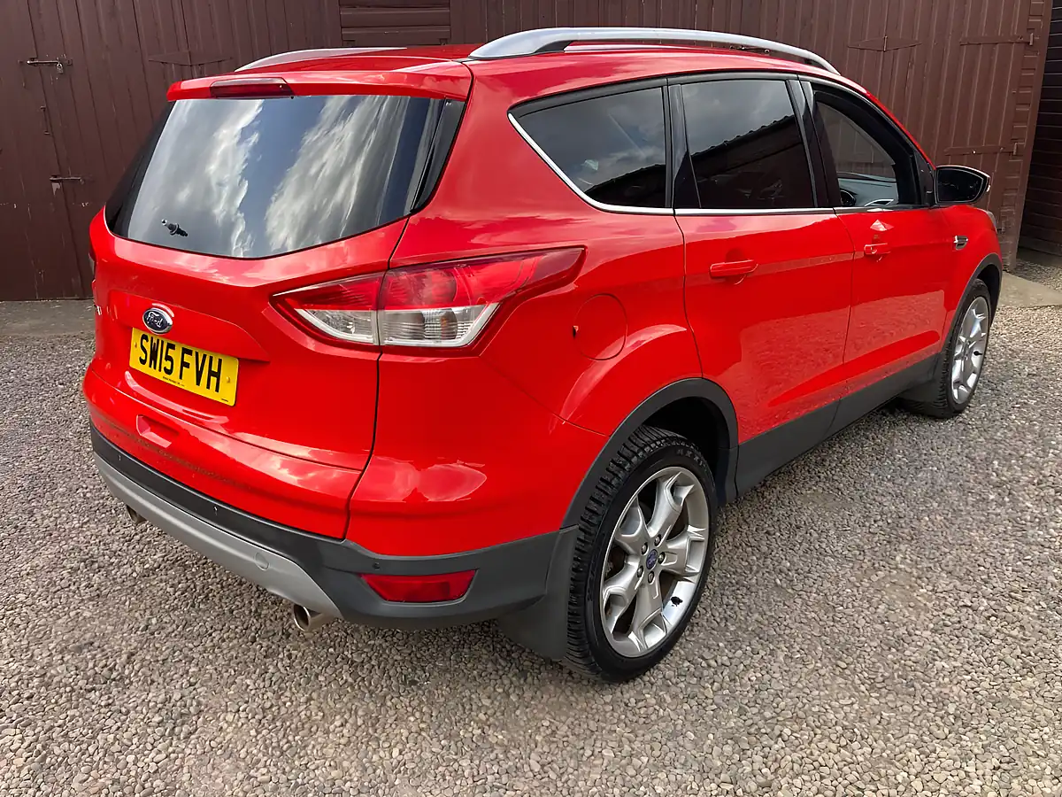 Used 2015 Ford Kuga Titanium Red - Interior and Exterior details 2