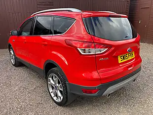Used 2015 Ford Kuga Titanium Red - Interior and Exterior details 3