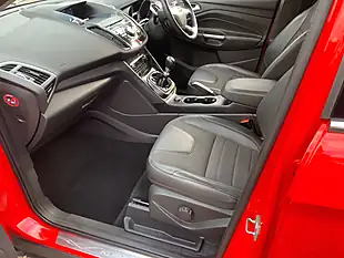 Used 2015 Ford Kuga Titanium Red - Interior and Exterior details 7
