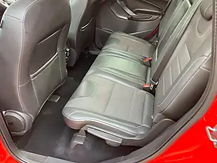 Used 2015 Ford Kuga Titanium Red - Interior and Exterior details 8