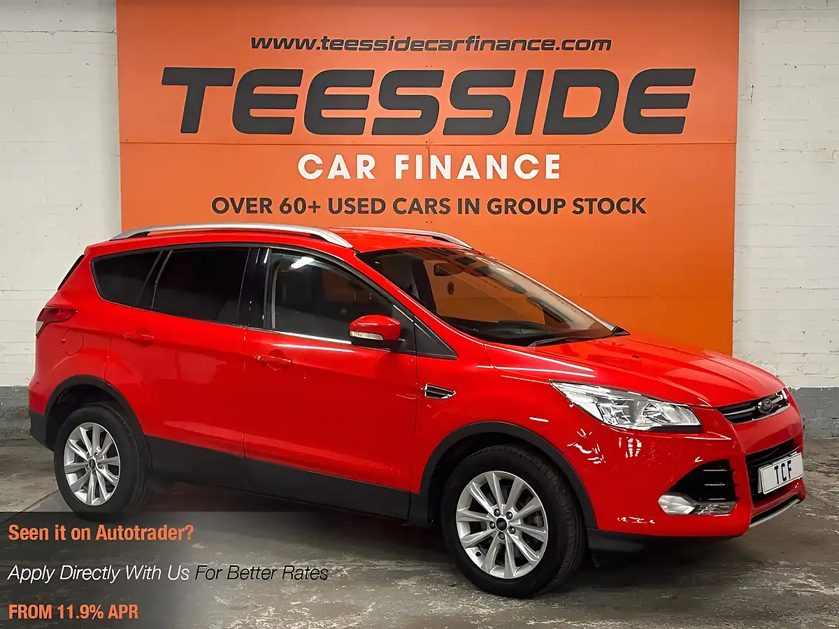 Used 2015 Ford Kuga Titanium Red - Front View